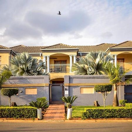 Tshedza Guest Lodge Louis Trichardt Ngoại thất bức ảnh