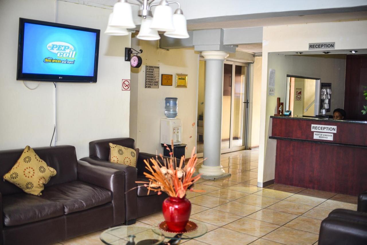 Tshedza Guest Lodge Louis Trichardt Ngoại thất bức ảnh