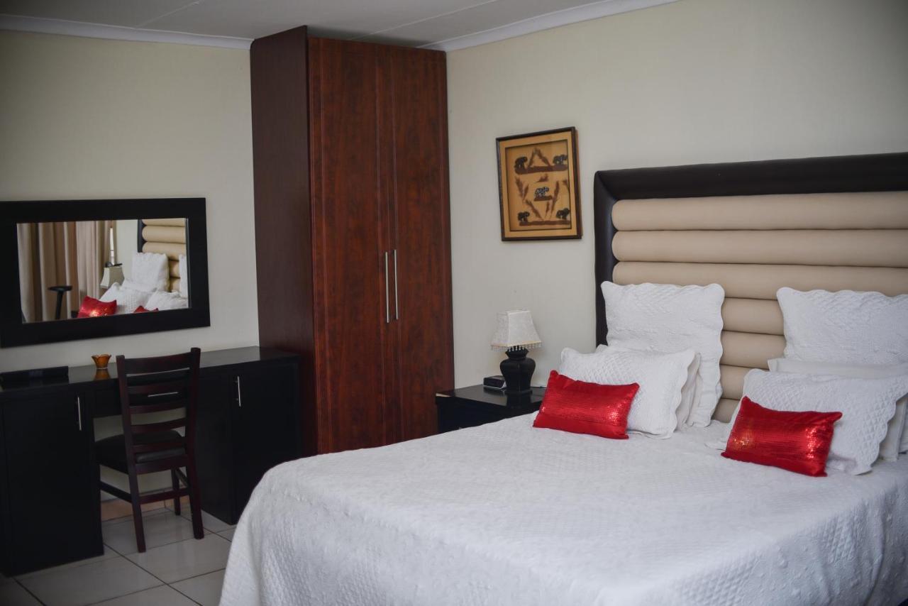 Tshedza Guest Lodge Louis Trichardt Ngoại thất bức ảnh
